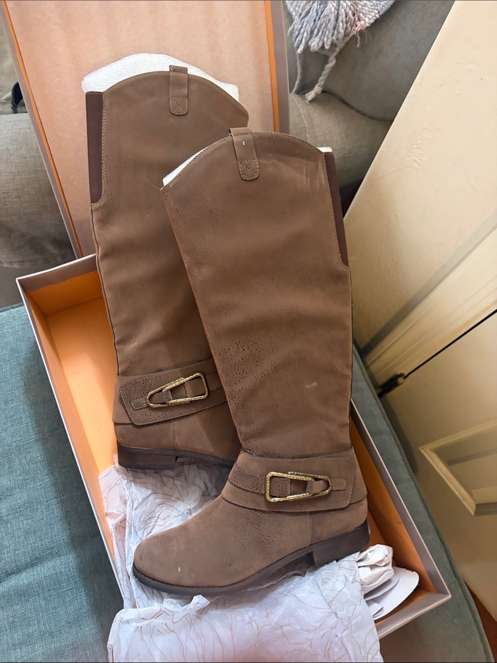Crown vintage brown 8.5 boots below knee